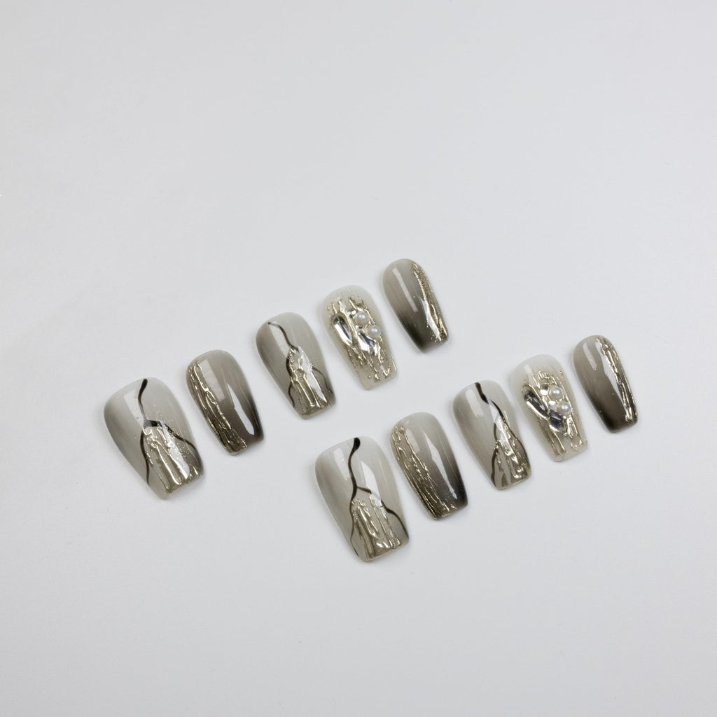Metallic Silver Ladder Design False Nails